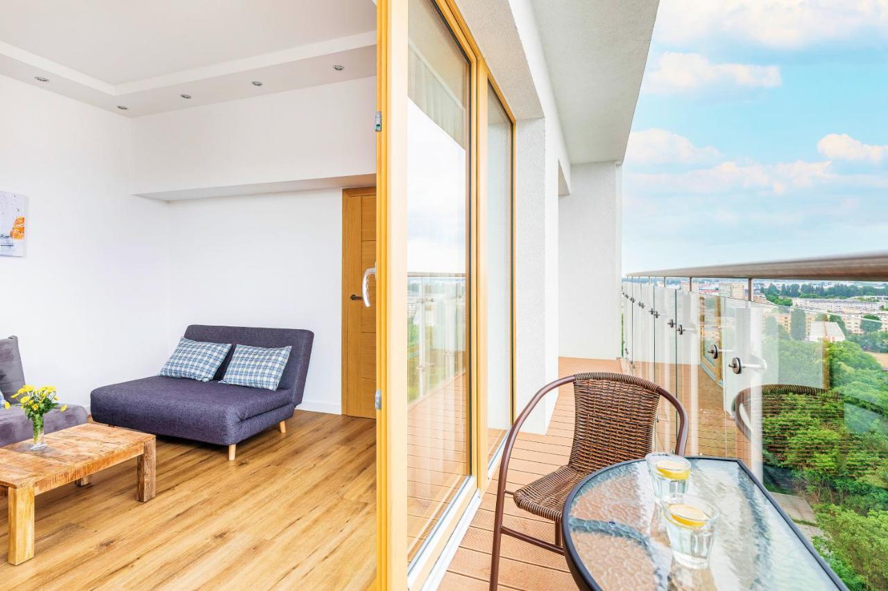 Platan Tower Baltic & More Apartments سفينويتشي المظهر الخارجي الصورة