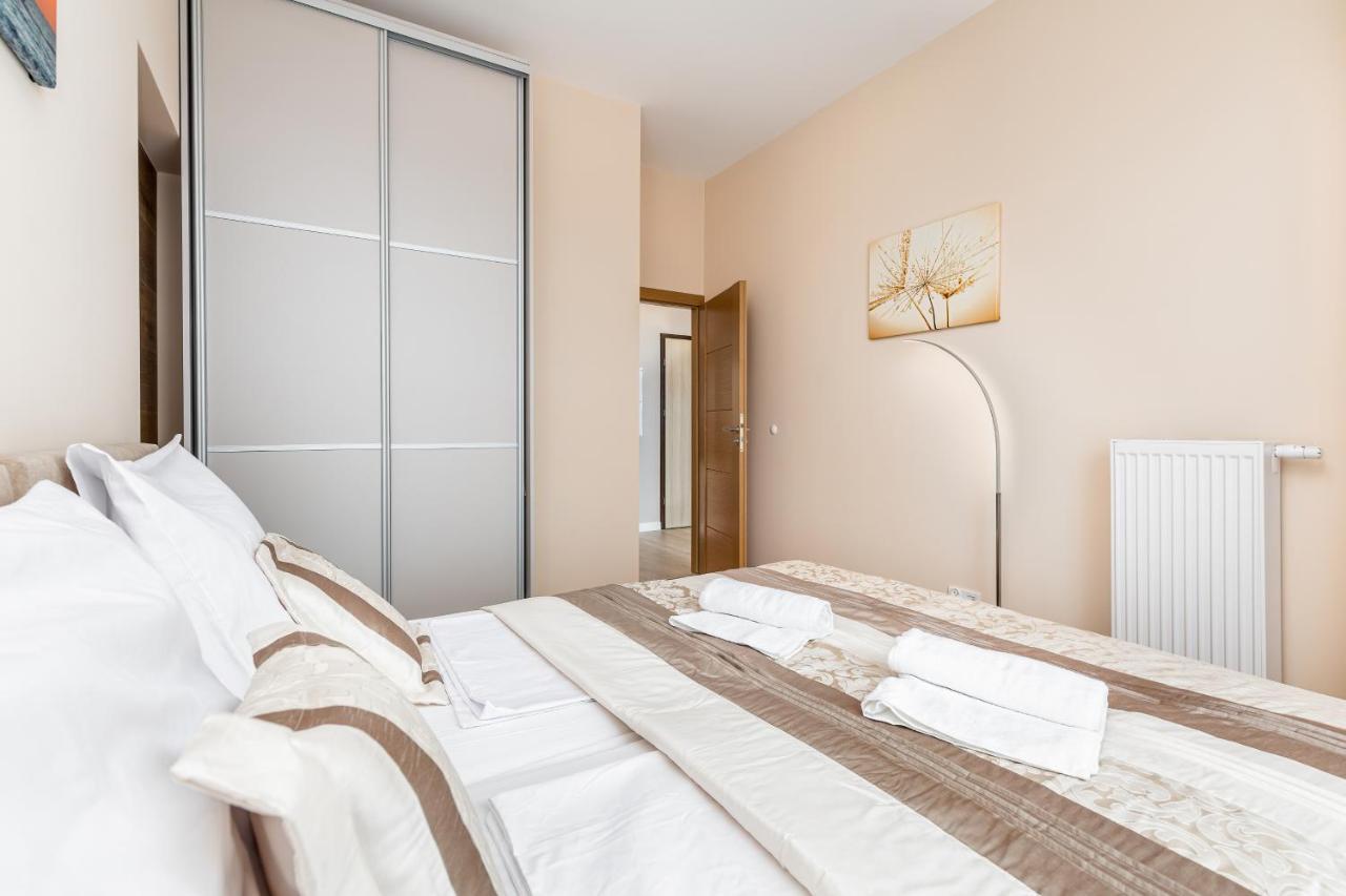 Platan Tower Baltic & More Apartments سفينويتشي المظهر الخارجي الصورة